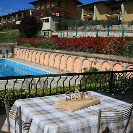 Anna 701 - Gardagate * Tignale